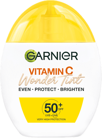 Vitamin C denní pleťový tónovací fluid Wonder Tint, Light 50+ GARNIER