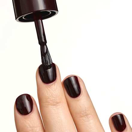 Lak za nokte Gel Colour – 12 Left Me on Red essence