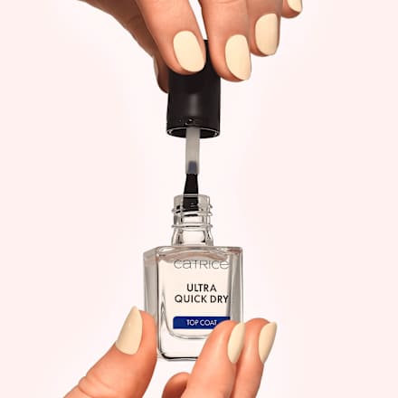 Ultra Quick Dry Top Coat nadlak CATRICE