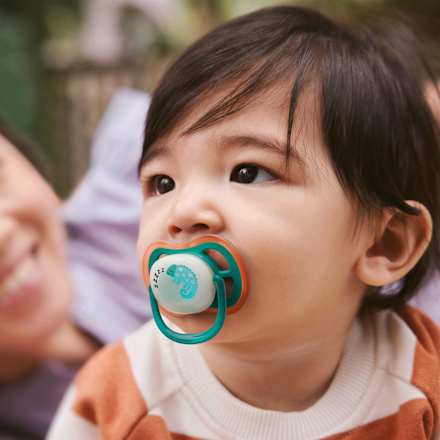 dudlík Ultra air night 6-18 m Chameleon/opice, modrý PHILIPS AVENT