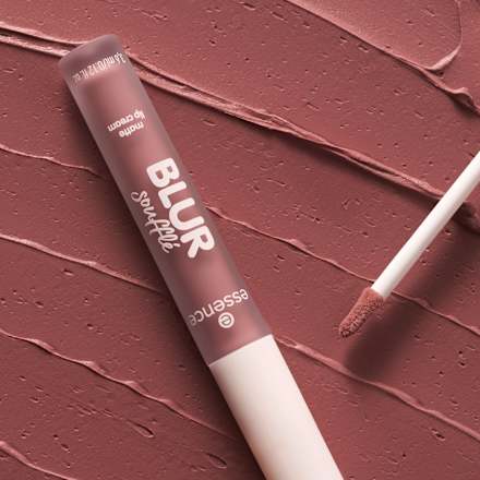 Течно червило BLUR soufflé, Nr. 06 Pillow Talking, 1 бр. essence