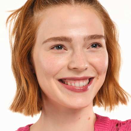 The Super Peptide Glossy Treatment sjaj za usne - 06 Plumfection! essence