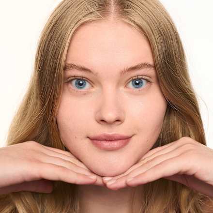 korektor Skin Lovin' Sensitive 10 Light essence