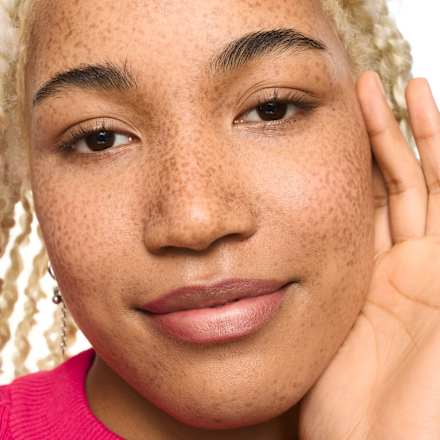 tužka na rty soft&precise 303 Delicate essence