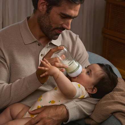 skleněná kojenecká lahev Natural Response 3-6m, 240ml PHILIPS AVENT