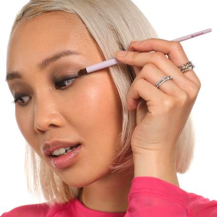 Lidschatten & Eyeliner Pinsel 01 Meets Perfection essence