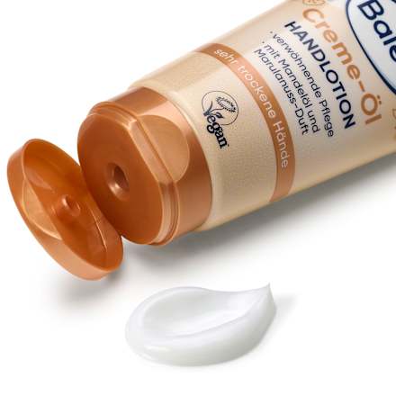 Crema-olio mani Balea