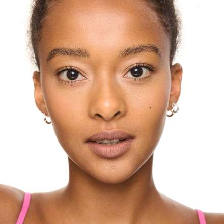 Pomadka w płynie 8h Matte Liquid Lipstick 01 Cinnamon Spice essence