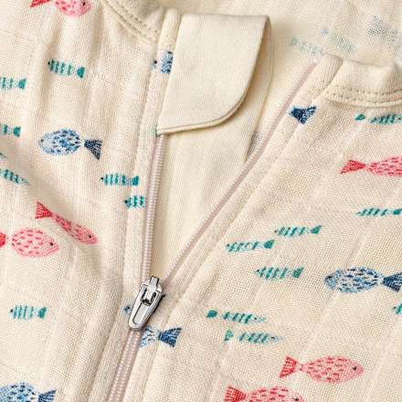 Schlafsack 0,5 TOG aus Musselin mit Fisch-Muster, beige, 100 cm ALANA