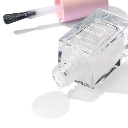 Lak za nokte Glow Kissed Nails Effect & Care – 010 trend !t up