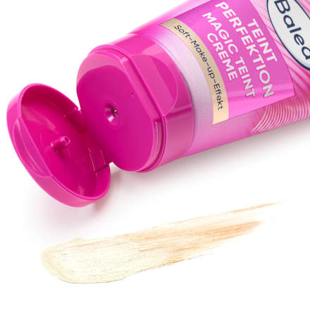 pleťový tónující krém Teint Perfection SPF 15 Balea