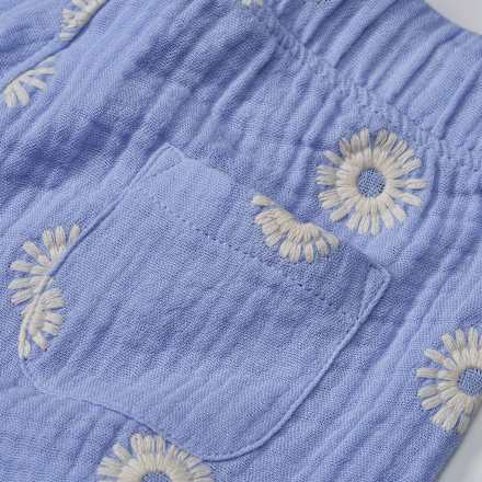 Hose aus Musselin mit Blumen-Stickerei & weitem Schnitt, lila, Gr. 110 ALANA