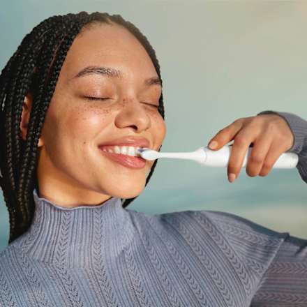 sonický elektrický zubní kartáček 4100 HX4041/41, bílý Philips Sonicare