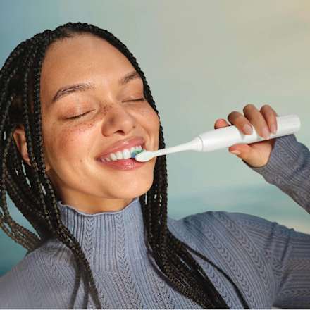 sonický elektrický zubní kartáček 2100 HX4021/01, bilý Philips Sonicare