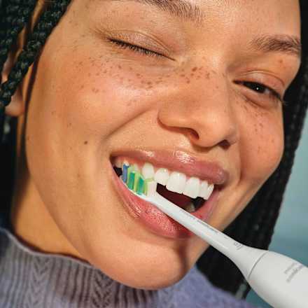 Náhradné hlavice InterCare, Medium Soft, biela, 2+1 GRATIS Philips Sonicare
