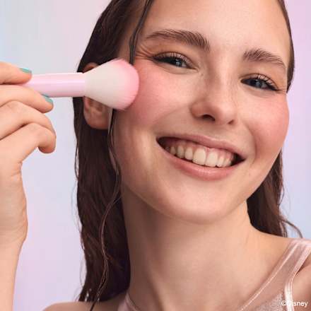 Blush und Highlighterpinsel Disney The Little Mermaid 01 Makin' Waves essence