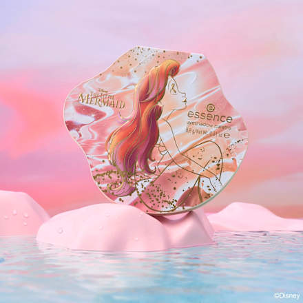Disney The Little Mermaid paletka očních stínů 01 Dreaming Of Another World essence