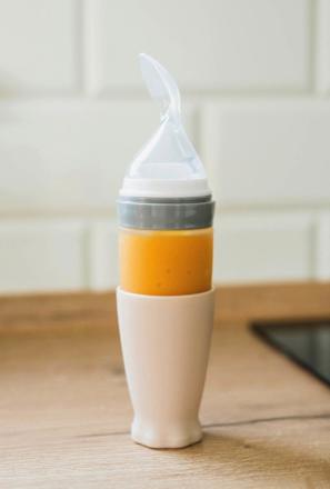 Linguriță cu rezervor de silicon bej babysnugg