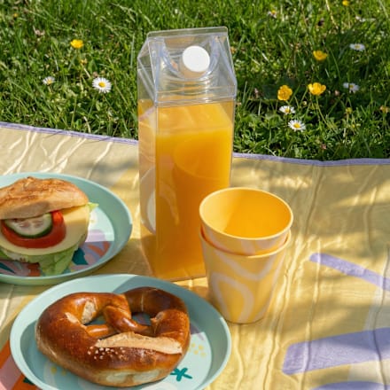 Trinkbehälter aus Kunststoff, transparent (1000 ml) dm home