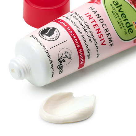 Intenzíven ápoló kézkrém nagyon száraz bőrre, bio gránátalmával és bio karitévajjal alverde NATURKOSMETIK