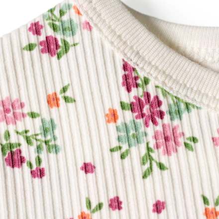 T-Shirt mit Blumen-Muster & Ripp-Struktur, weiß, Gr. 104 ALANA