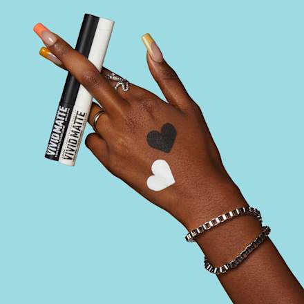 Tekući tuš za oči Vivid Matte – 01 Black NYX PROFESSIONAL MAKEUP