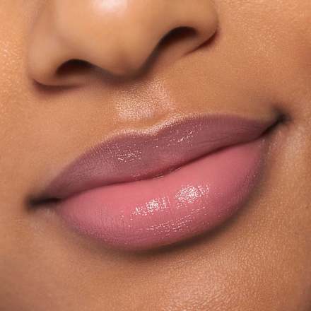 The Super Peptide Glossy Lip Butter Set balzam za usne essence