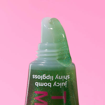 Lipgloss Juicy Bomb Say It With Juicy Thanks My Hanks My Dear 03 Glowy Gummy essence