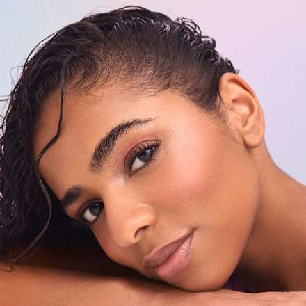 Disney The Little Mermaid paleta za lice - 01 The World Is My Oyster  essence