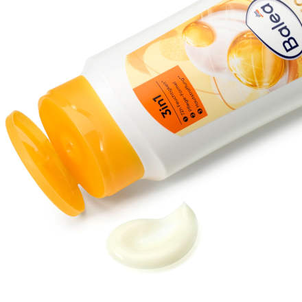 Učvrstitveni losjon za telo Q10 s koencimom Q10 in z vitaminom C Balea