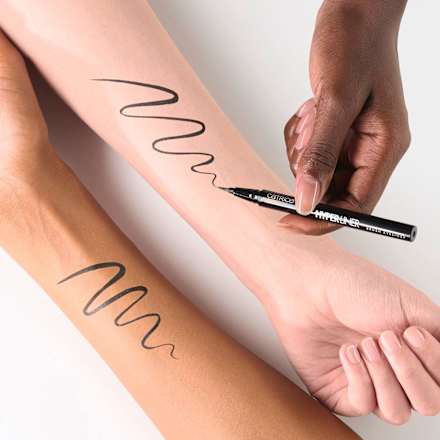 Tuš za oči Hyper Liner Brush – 010 Classic Black CATRICE