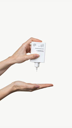 Gesichtsfluid Ultra Fluid Cica Sunscreen LSF 50+ Transparent Lab