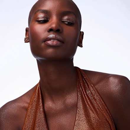 Diamond Haze highlighter – 010 Gimme Glitter CATRICE