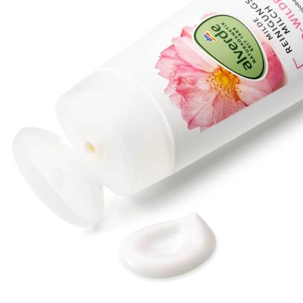 čisticí pleťové mléko bio šípková růže alverde NATURKOSMETIK