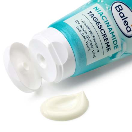 Niacinamid dnevna krema za lice SPF 30 Balea