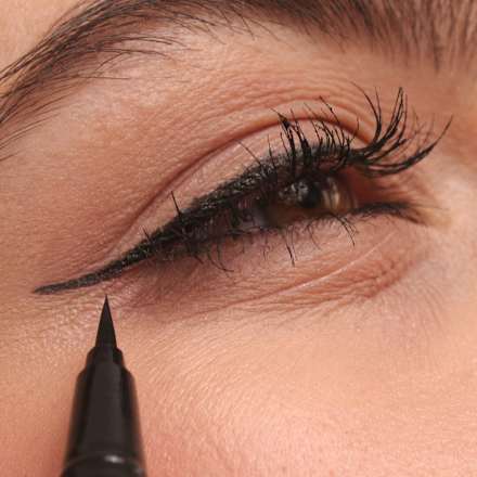 oční linka Metallic 01 černá GABRIELLA SALVETE