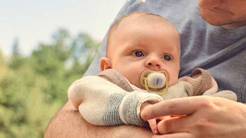 Schnuller ultra air nighttime Silikon, gelb/lila, 0-6 Monate PHILIPS AVENT