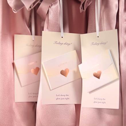 Mattierendes Papier Glow Control Blotting Paper Brides & Besties C01 Love Letters CATRICE