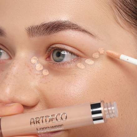 Long-Wear Waterproof korektor - 14 Soft Ivory ARTDECO