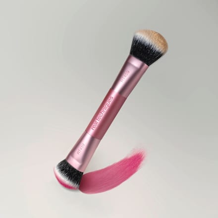 Pinsel Multitask Blush Brush REAL TECHNIQUES
