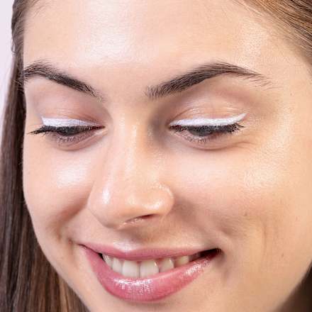 Kajal Contour & Glide Waterproof 031 trend !t up