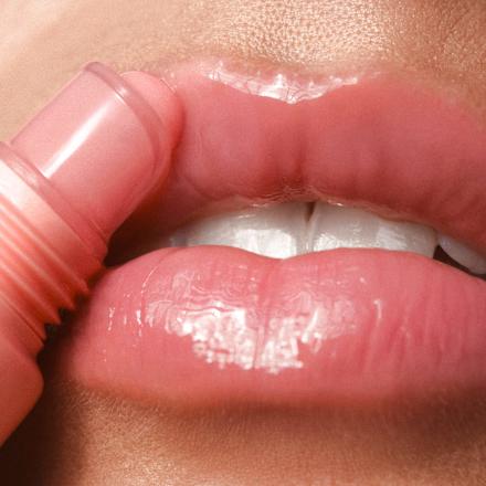 lesk na rty Glosstitude 03 Just Peachy GABRIELLA SALVETE