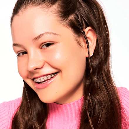 5u1 WONDER FULL prajmer za lice essence