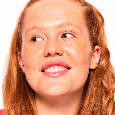 5u1 WONDER FULL prajmer za lice essence