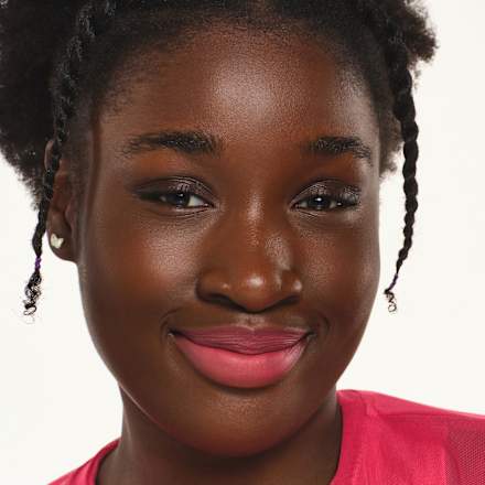 BLUR soufflé matte tečni karmin za usne- 04 Main Feed essence