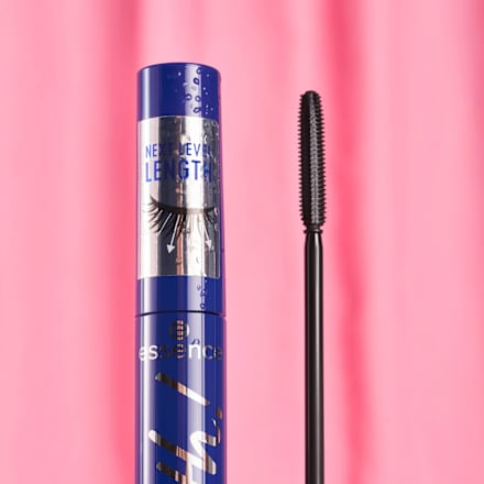 what the length! extreme lengthening vodootporna maskara - 02 Black Waterproof essence
