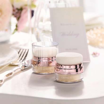 BRIDES & BESTIES hajlajter u prahu - C01 Champagne Showers CATRICE