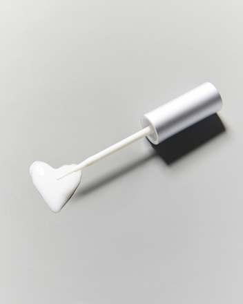 Lipici gene Extended Wear Clear KISS