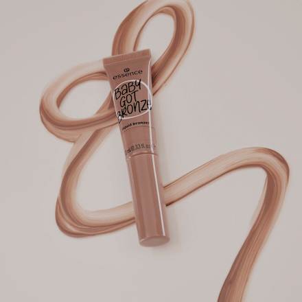  BABY GOT BRONZE tečni bronzer- 20 Sunkissed Sweety essence