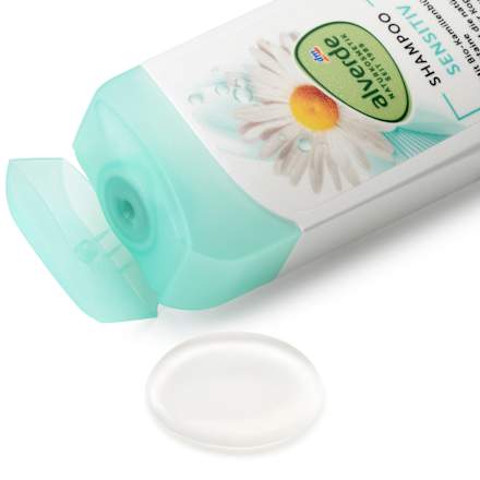 Szampon do włosów Sensitive Bio-Rumianek alverde NATURKOSMETIK